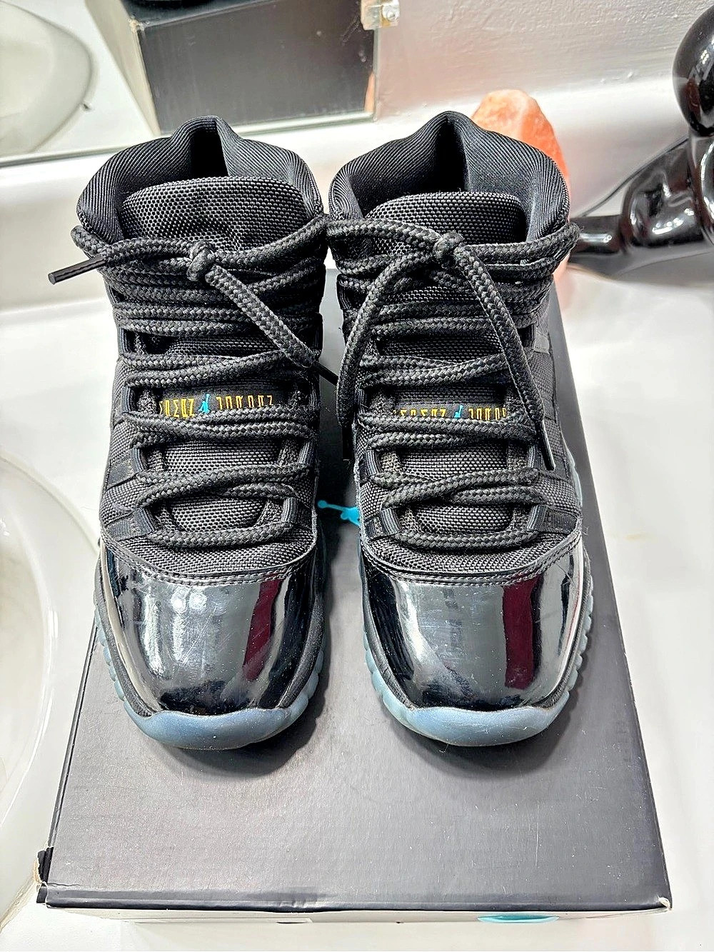 Jordan Air Jordan 11 Retro Sneakers Black & Blue US 5.5Y